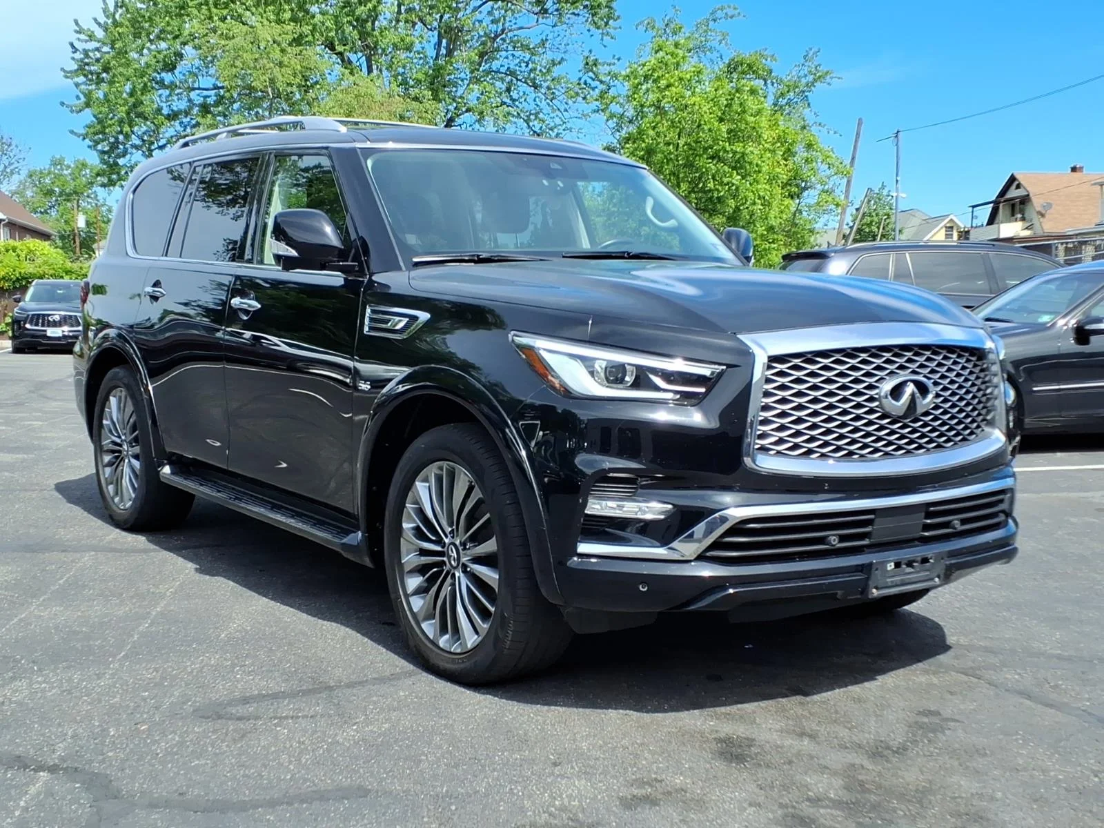 Used 2019 Black INFINITI LUXE image 4
