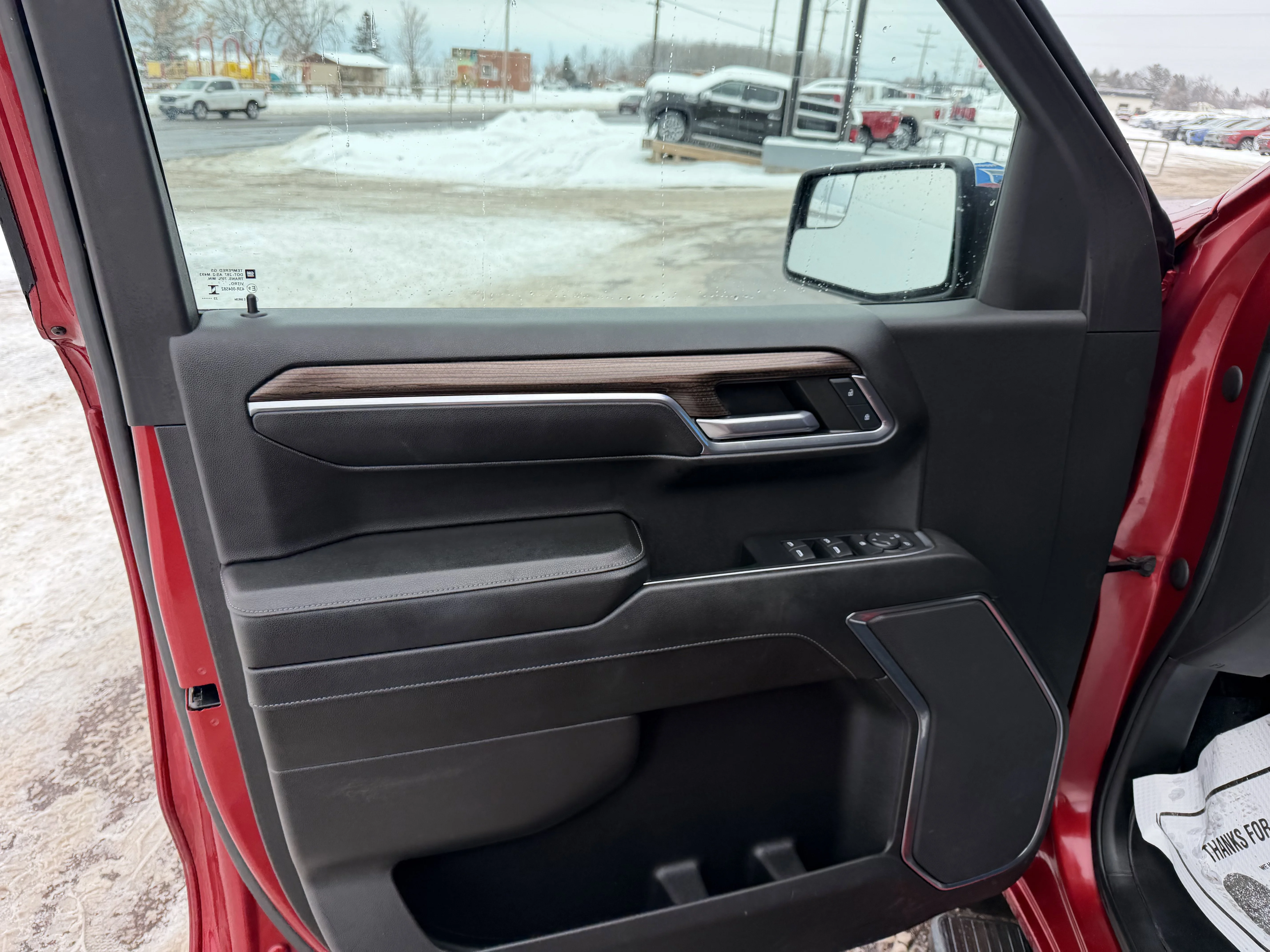 2023 Chevrolet Silverado 1500 LT - Photo 6