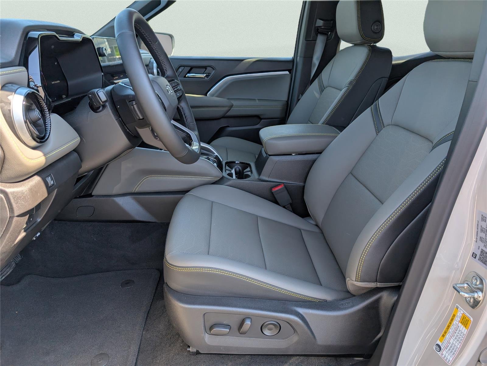 2026 Chevrolet Colorado ZR2 - Photo 23