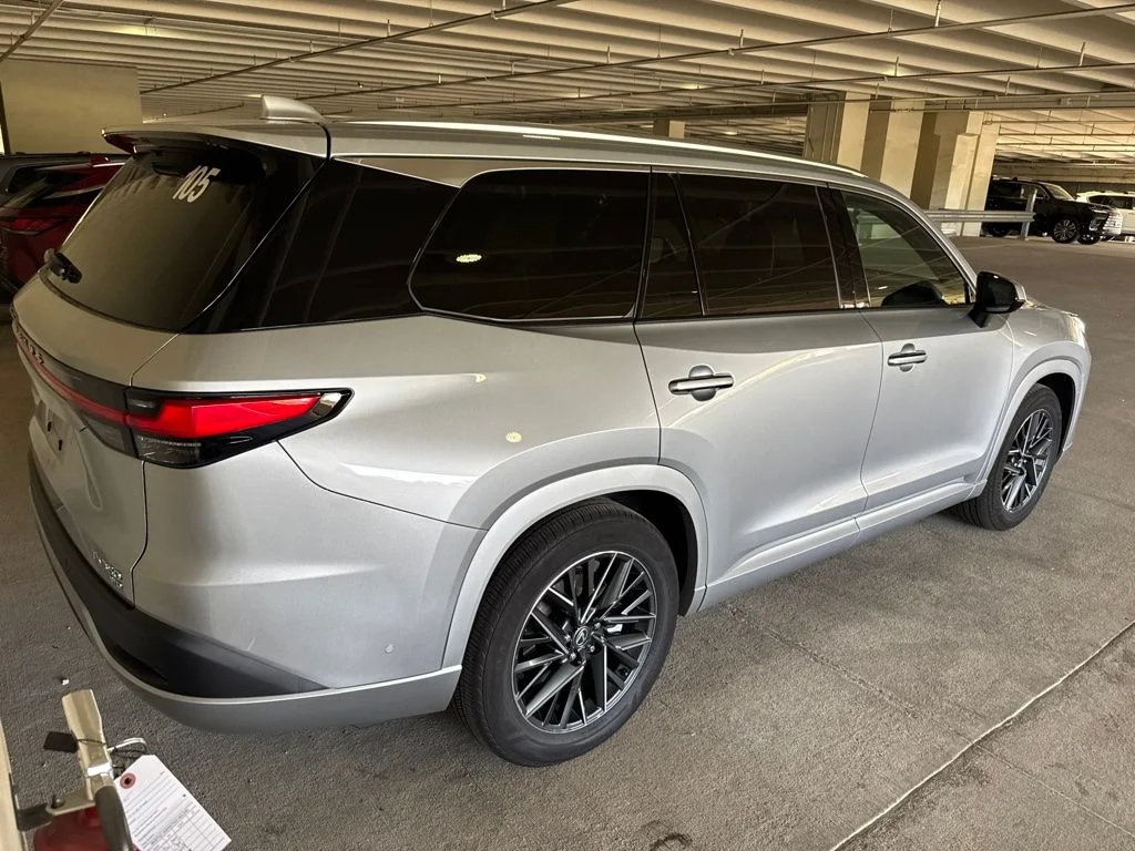 Used 2025 Silver Lexus 350 Premium image 3