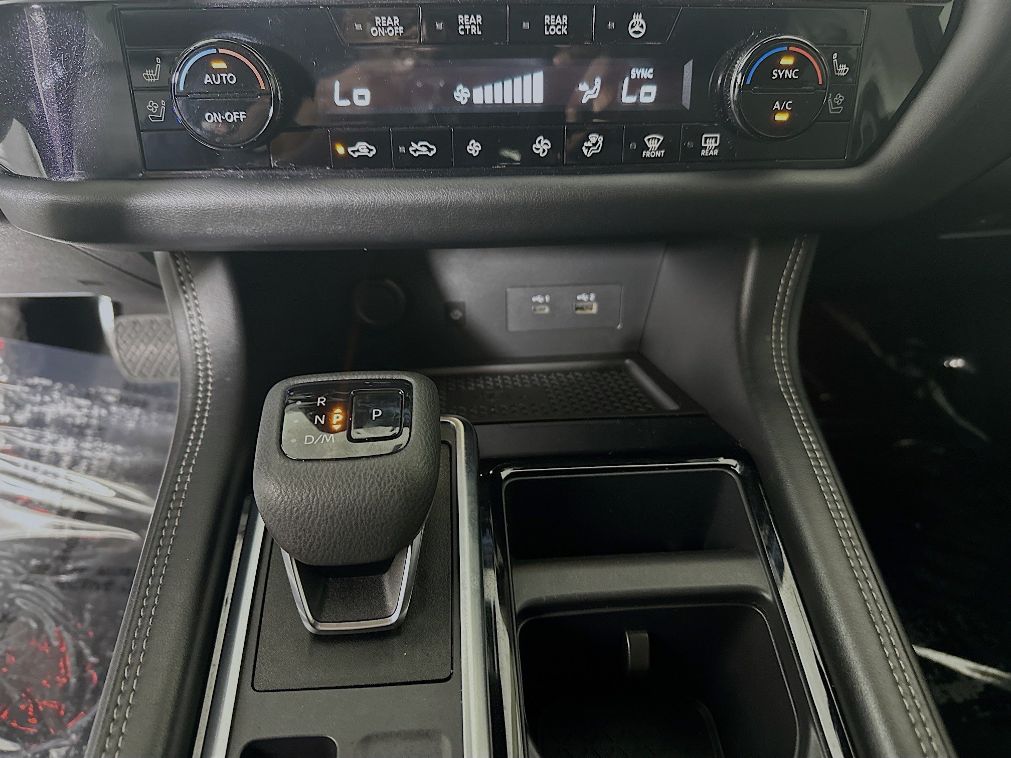 2024 Nissan Pathfinder Platinum - Photo 23