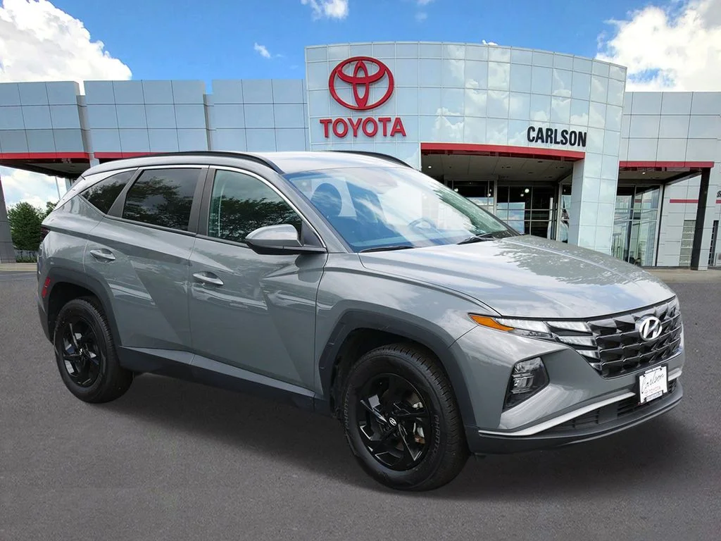 Used 2024 Hyundai Tucson SEL with VIN 5NMJBCDE5RH422834 for sale in Minneapolis, Minnesota