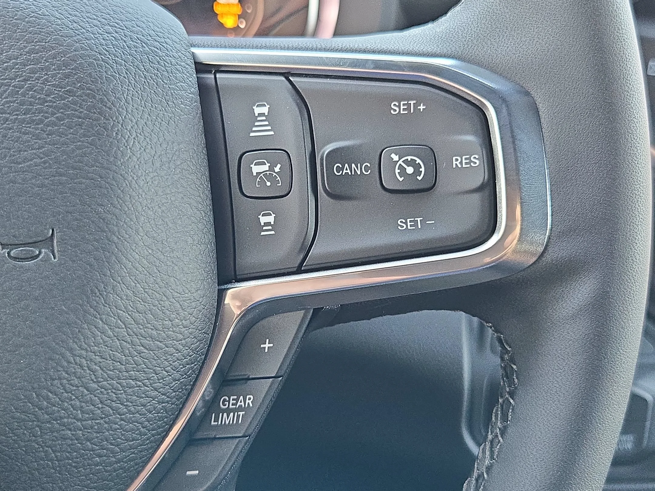New 2026 Bright White Clearcoat Ram Laramie image 32