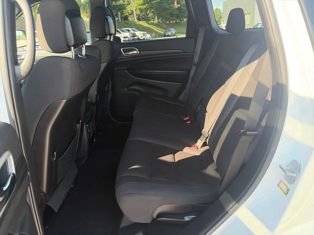Used 2020 White Jeep Laredo E image 24