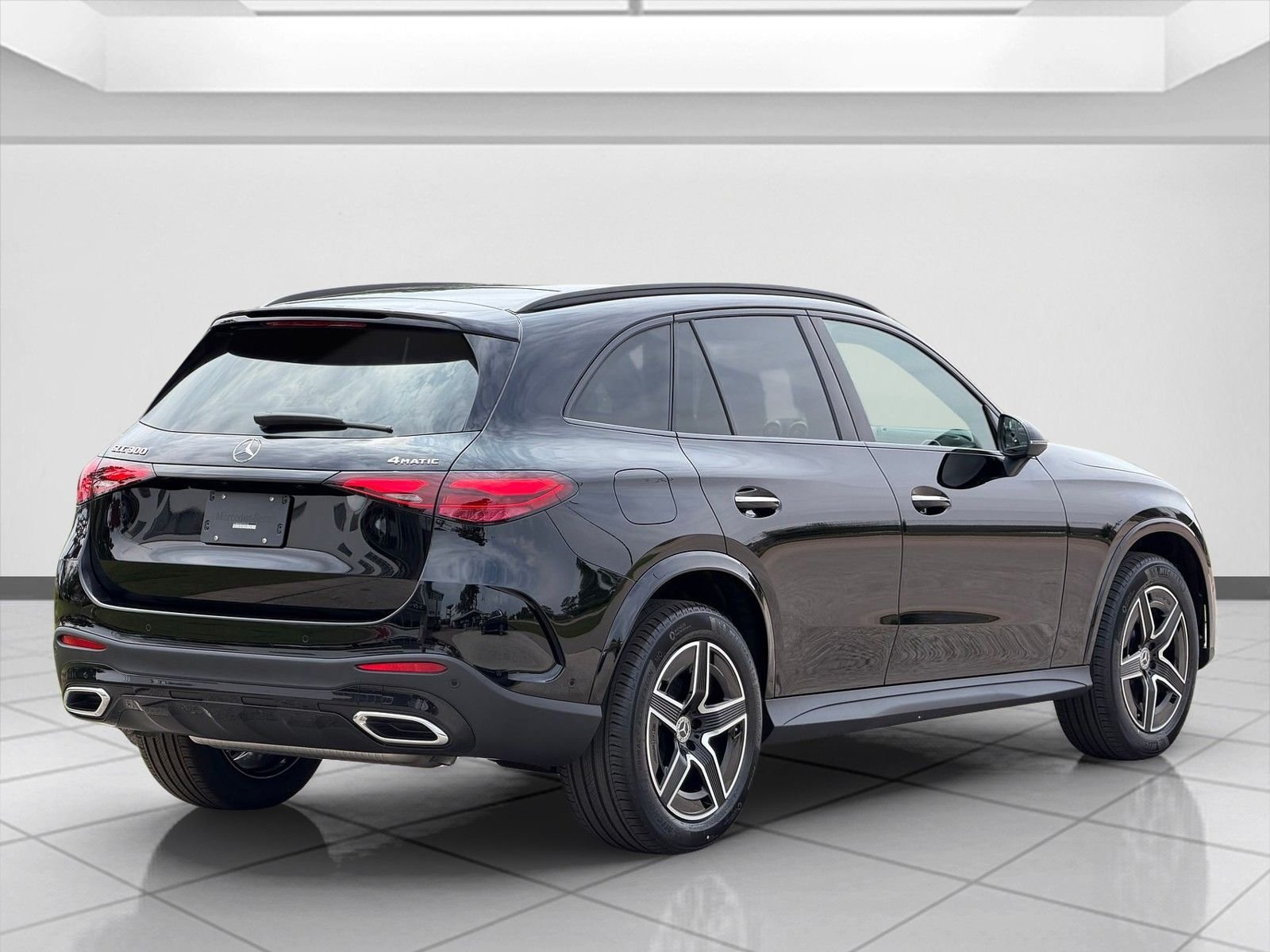 New 2026 Black Mercedes-Benz GLC 300 image 3