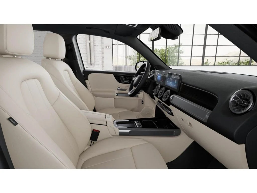 New 2026 Silver Mercedes-Benz GLB 250 image 4