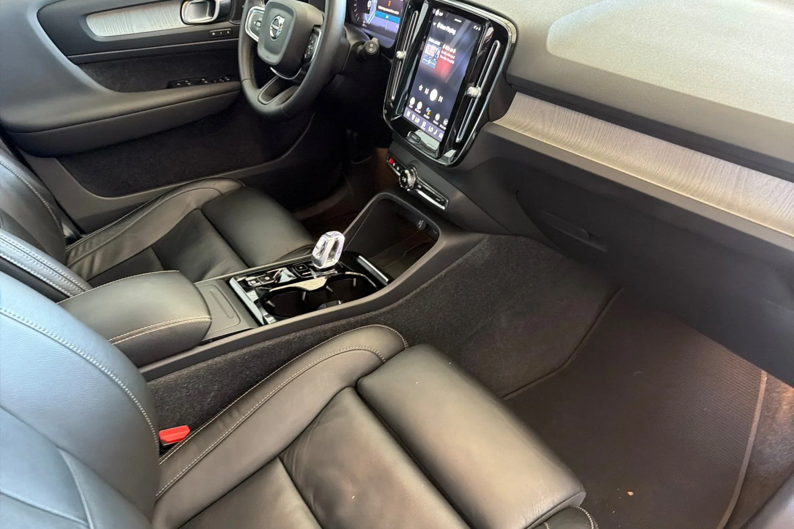 Used 2023 Gray Volvo Ultimate image 17