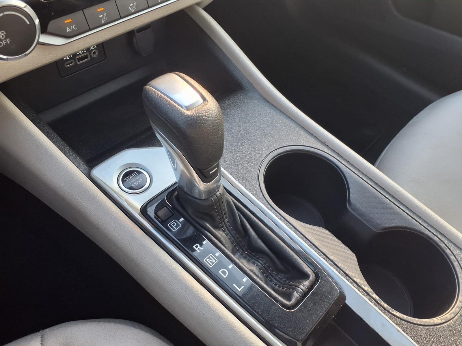 2025 Nissan Altima SV Black at Robbins Nissan