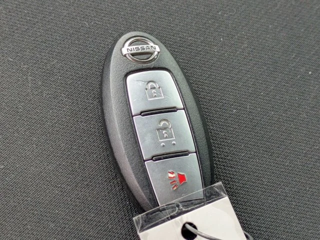 Used 2017 Silver Nissan SV image 26