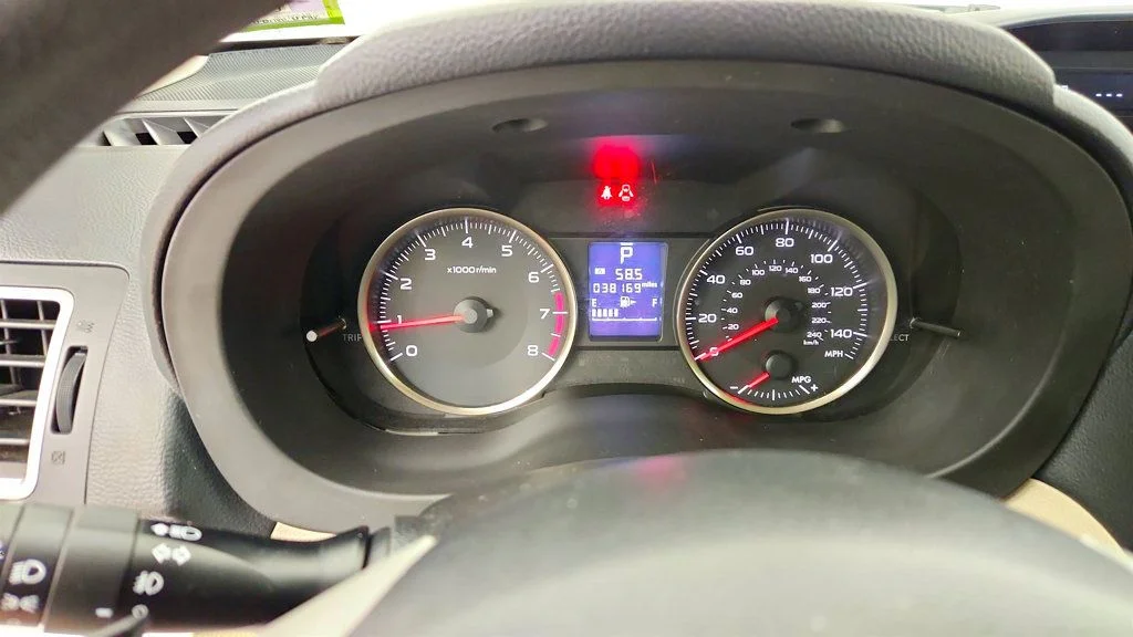 Used 2015 Quartz Blue Pearl Subaru 5dr CVT 2.0i Premium image 14
