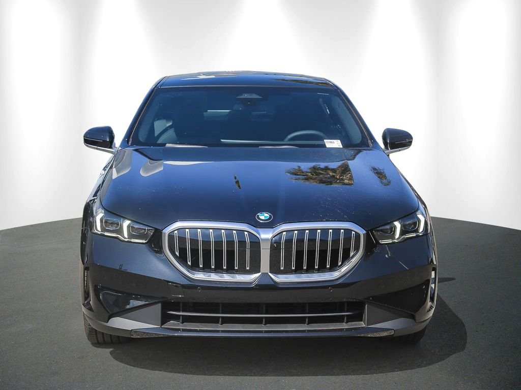New 2026 Black Sapphire Metallic BMW 530i image 2