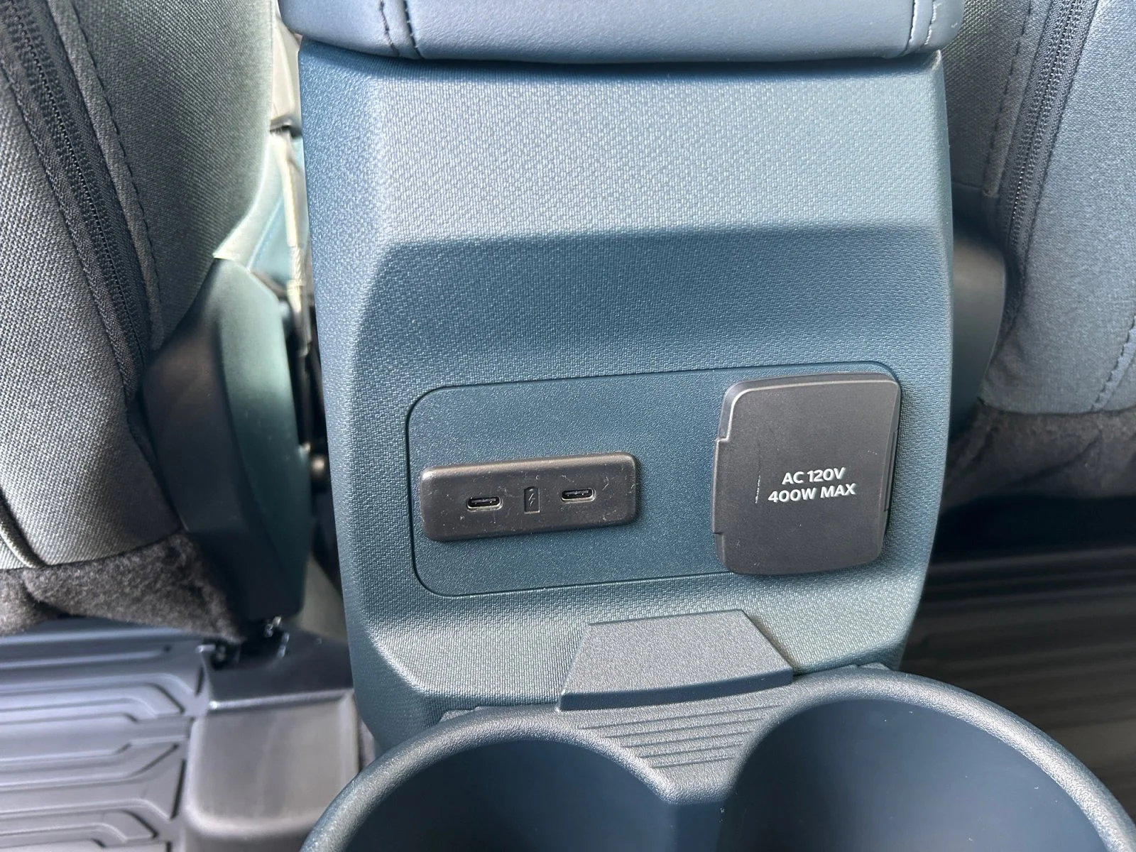 New 2026 Carbonized Grey Metallic Ford XLT image 18