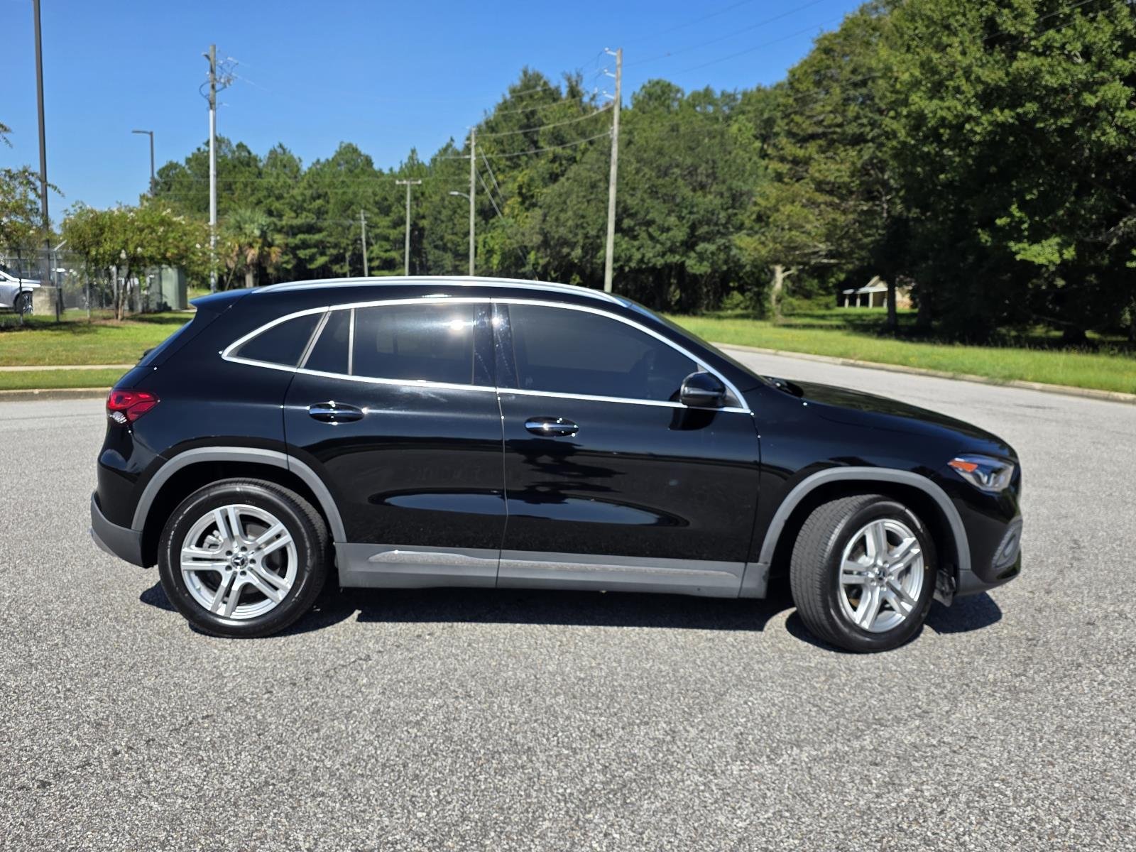 Used 2023 Night Black Mercedes-Benz GLA 250 image 39