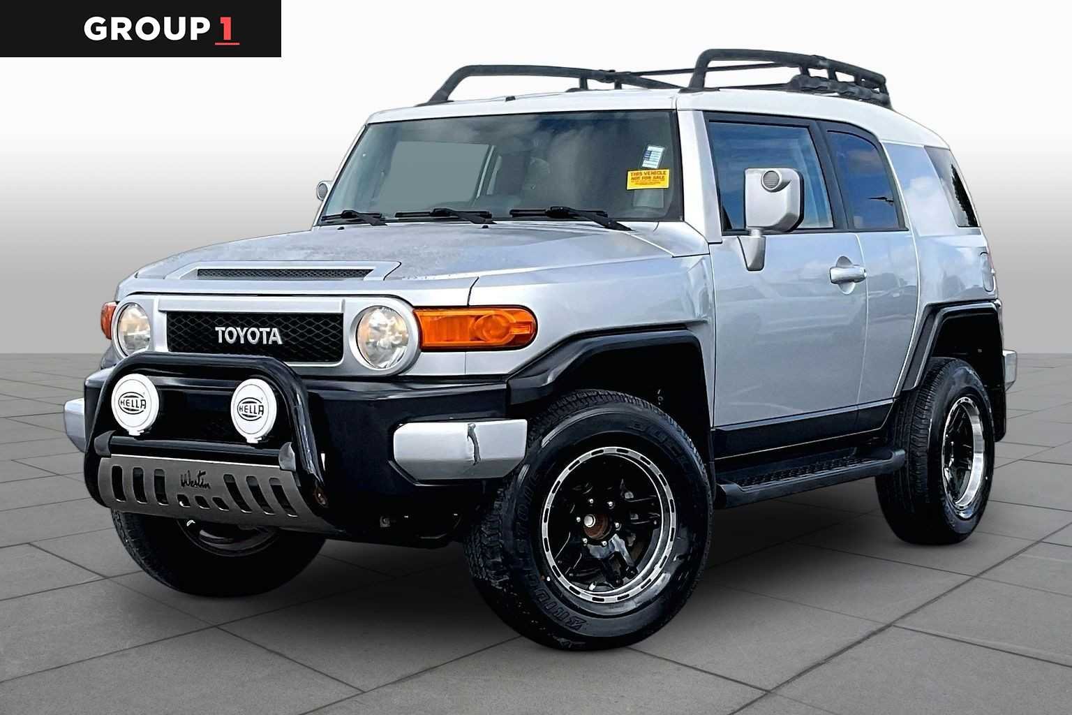 Pre-Owned 2008 Toyota FJ Cruiser