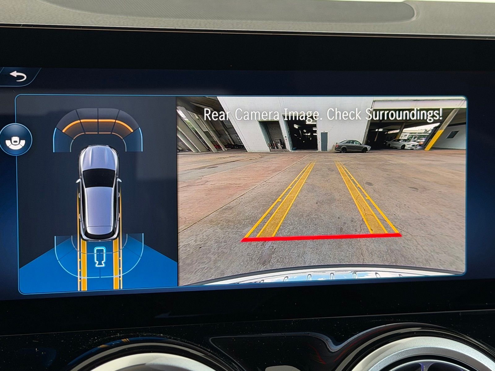 New 2026 Polar White Mercedes-Benz GLA 250 image 11