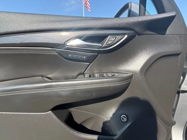 Used 2021  Buick Essence image 11