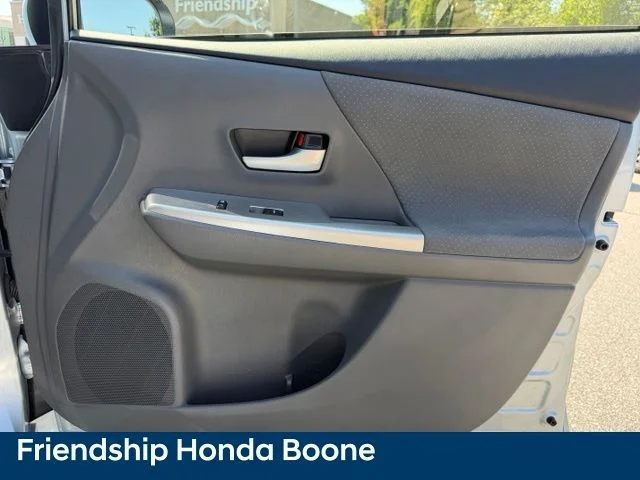 Used 2012 Blue Toyota Two image 41