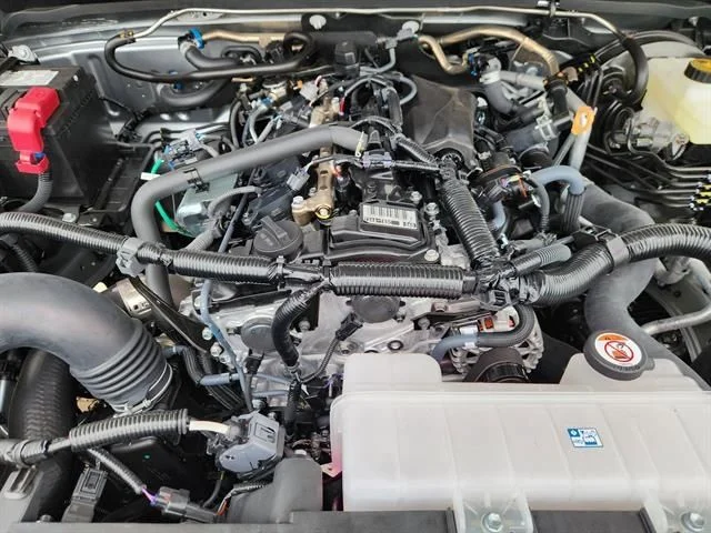 2025 Toyota Tacoma SR5 - Photo 21