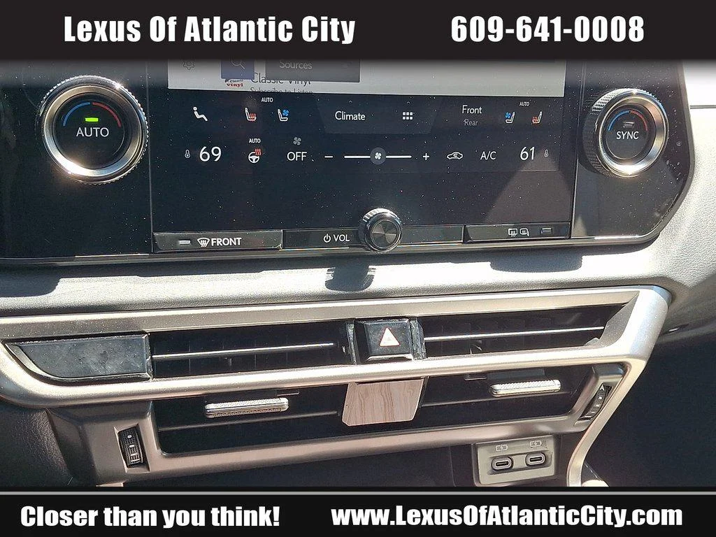 2023 Lexus RX 350 - Photo 16