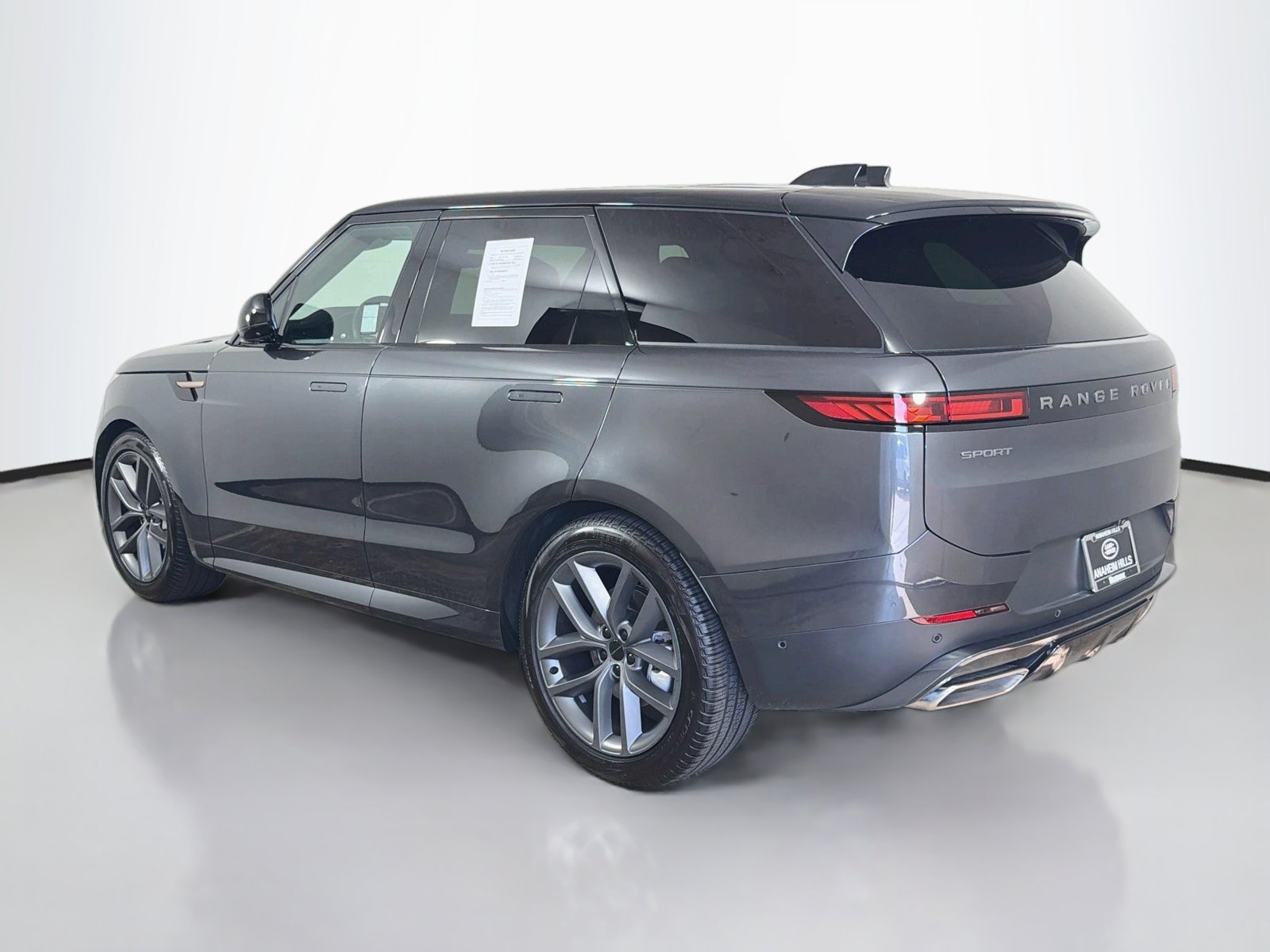 Used 2026 Carpathian Grey Prem Met Land Rover SE image 3