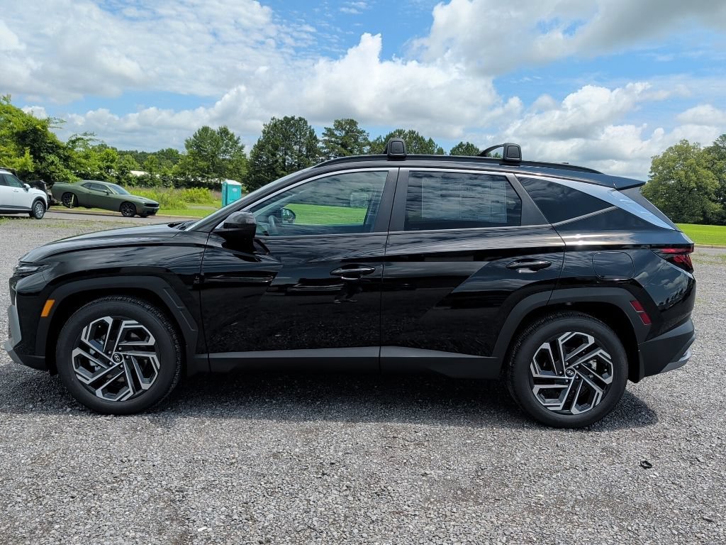 New 2026 Phantom Black Hyundai SEL Plus image 5