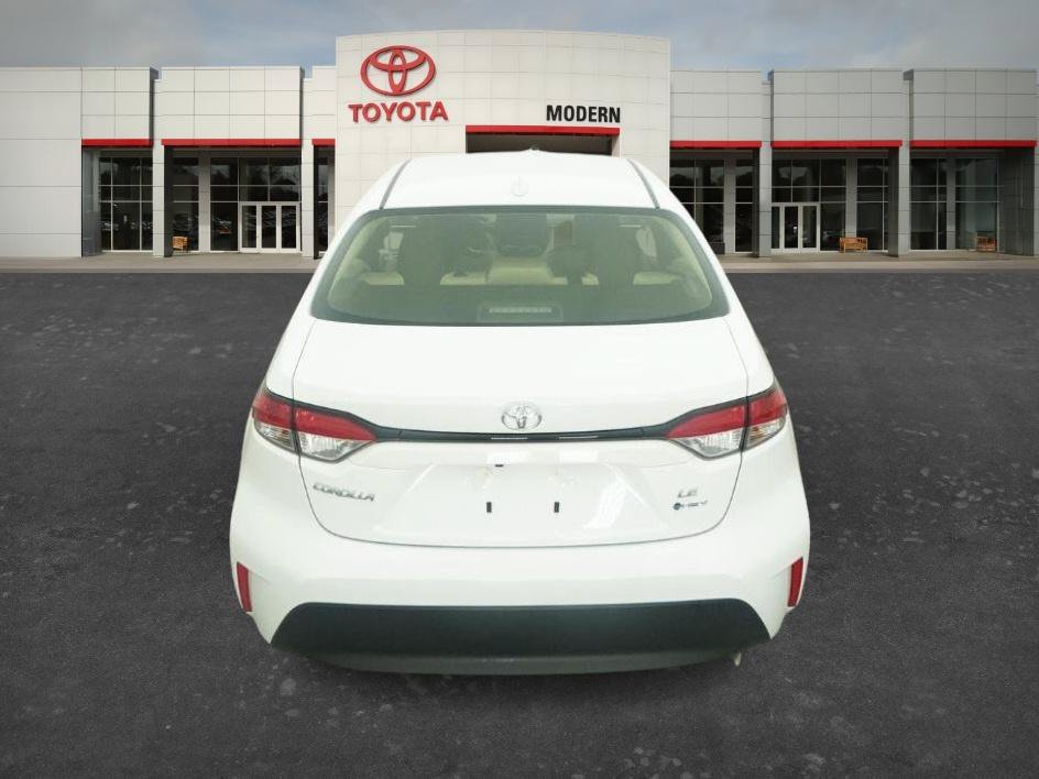 New 2026 Ice Cap Toyota Hybrid LE image 17