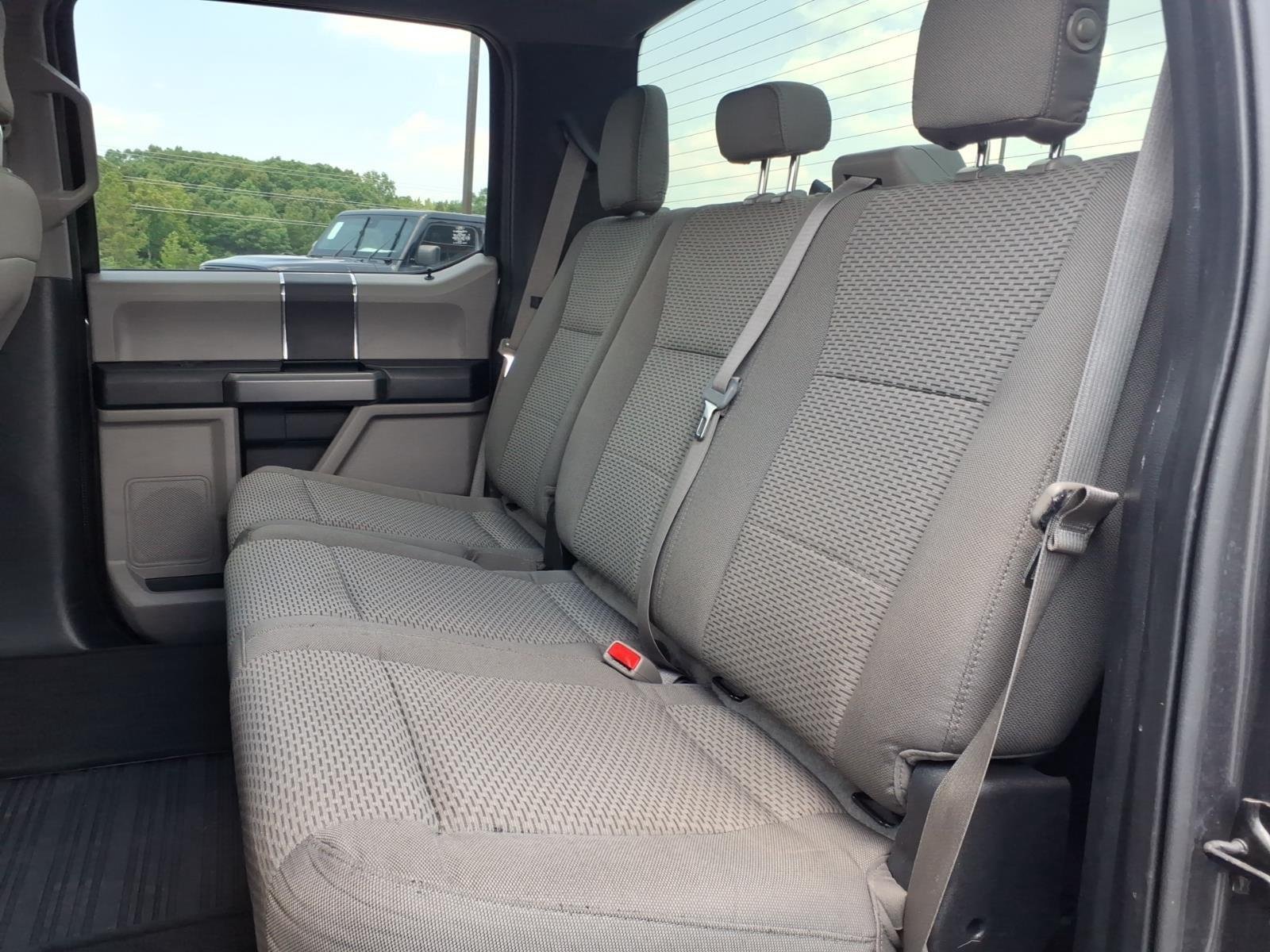 Used 2015 Magnetic Metallic Ford XLT image 18