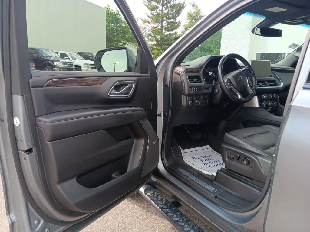 Used 2021 Satin Steel Metallic Chevrolet Z71 image 13