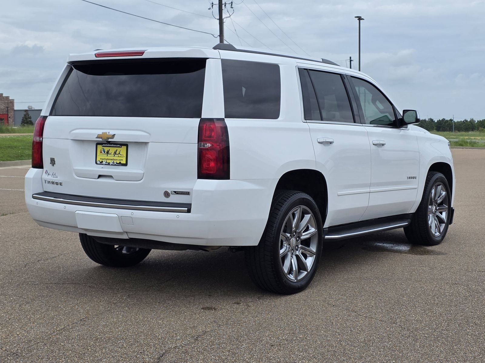 Used 2017 SUMMIT WHITE Chevrolet Premier image 5