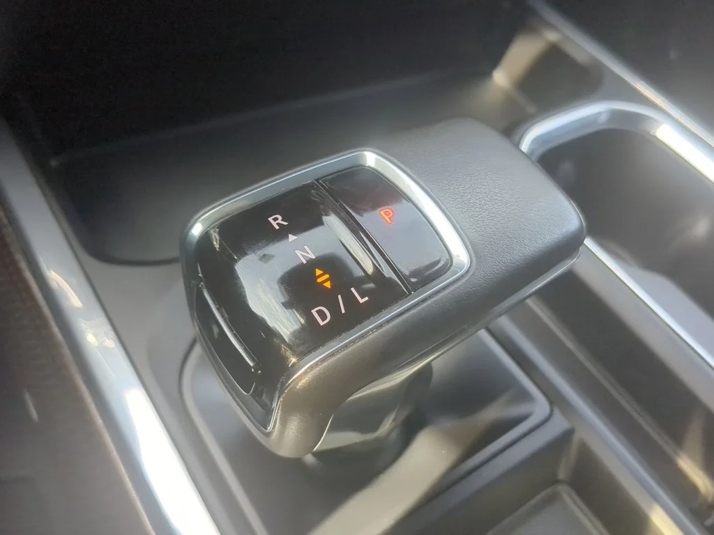 Used 2022 Summit White Chevrolet RST image 19