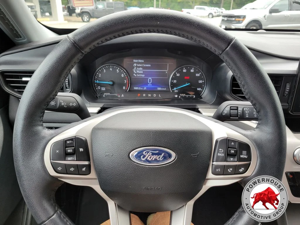 Used 2023 Green Ford XLT image 33