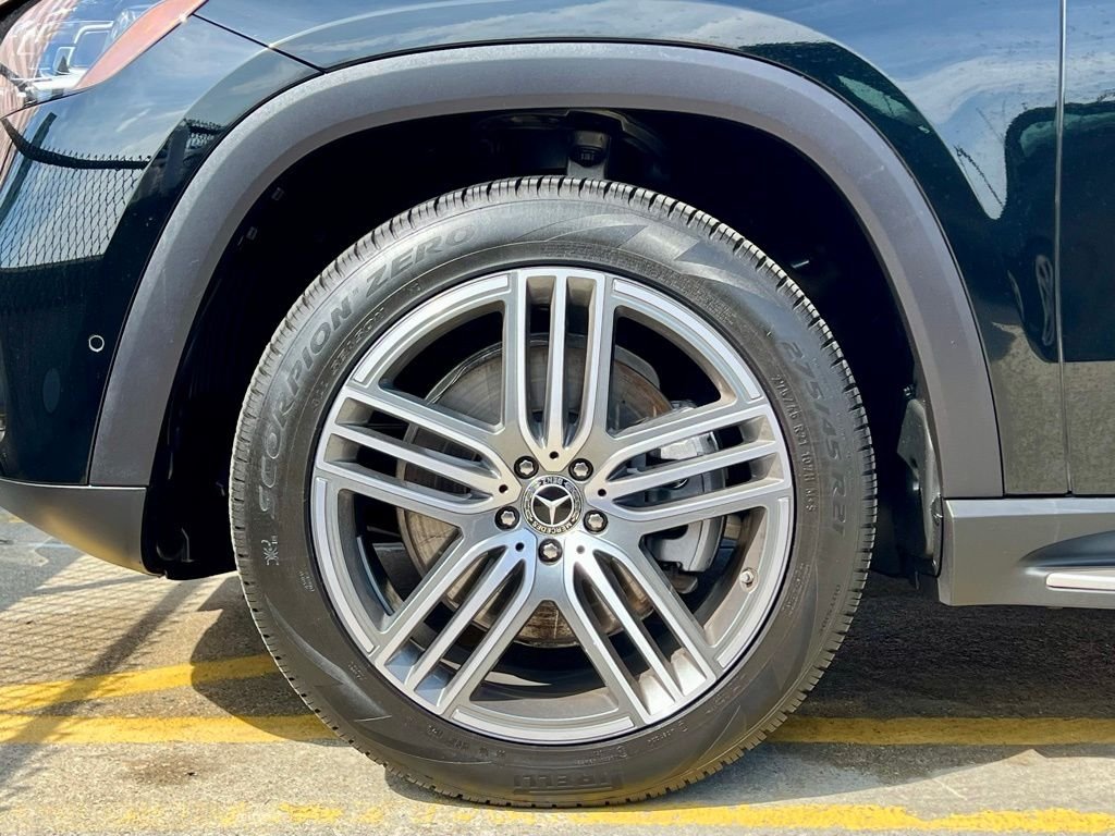 Certified Used 2026 Black Mercedes-Benz GLS 450 image 50