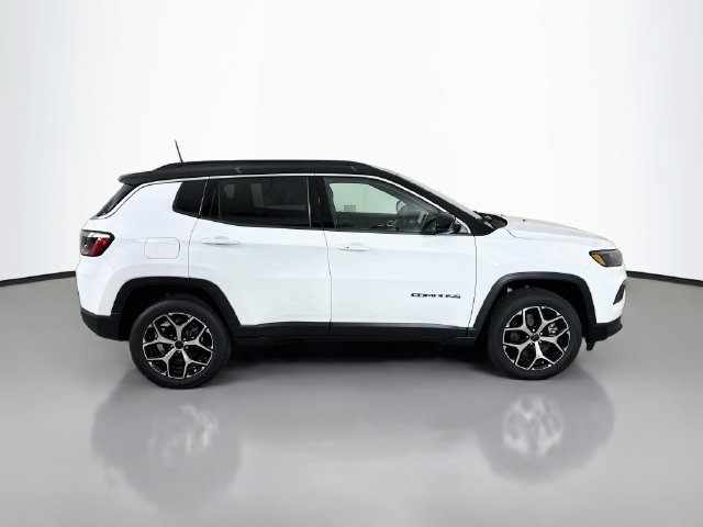 New 2026 Bright White Clear-Coat Exterior Paint Jeep Limited image 8