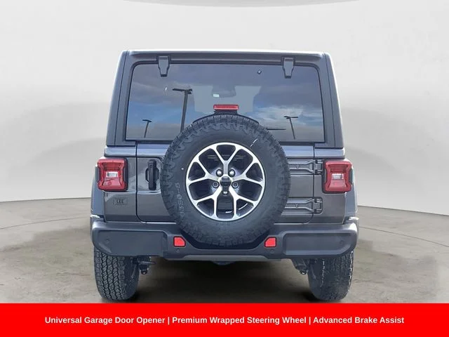 New 2026 Granite Crystal Metallic Clearcoat Jeep 4-DOOR SPORT S image 5