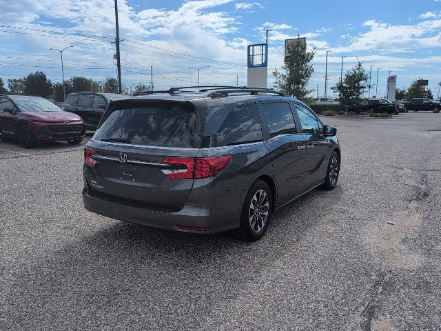 Used 2024 Gray Honda EX-L image 17