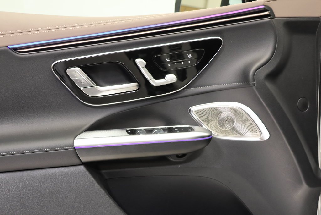 New 2027  Mercedes-Benz 320 SUV image 32
