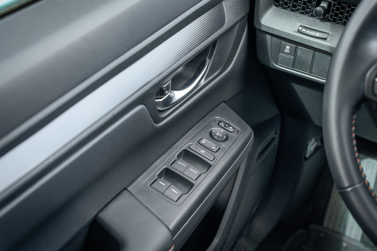 2025 Honda CR-V Sport - Photo 26
