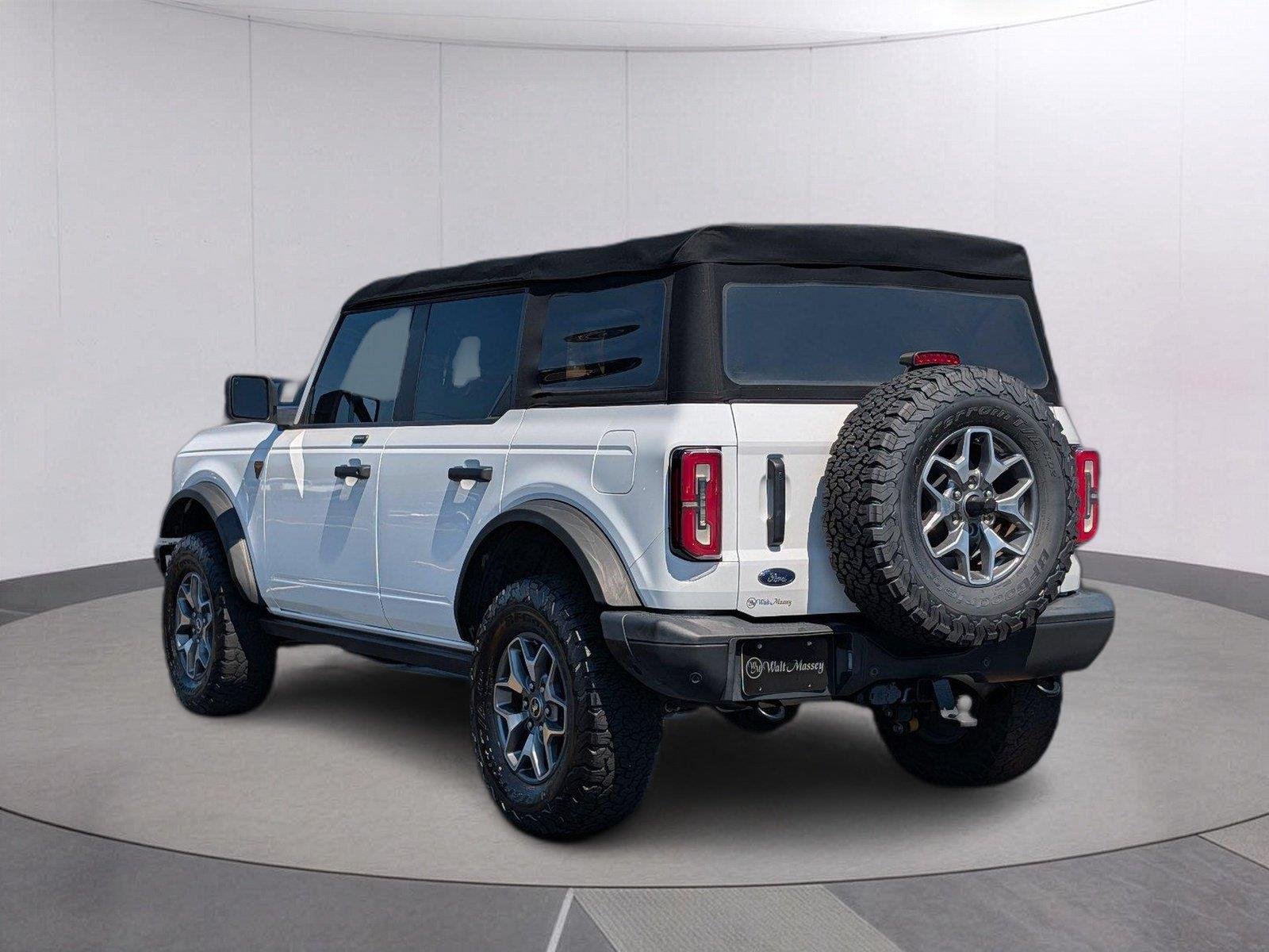 Used 2021 Oxford White Ford Badlands Advanced image 3