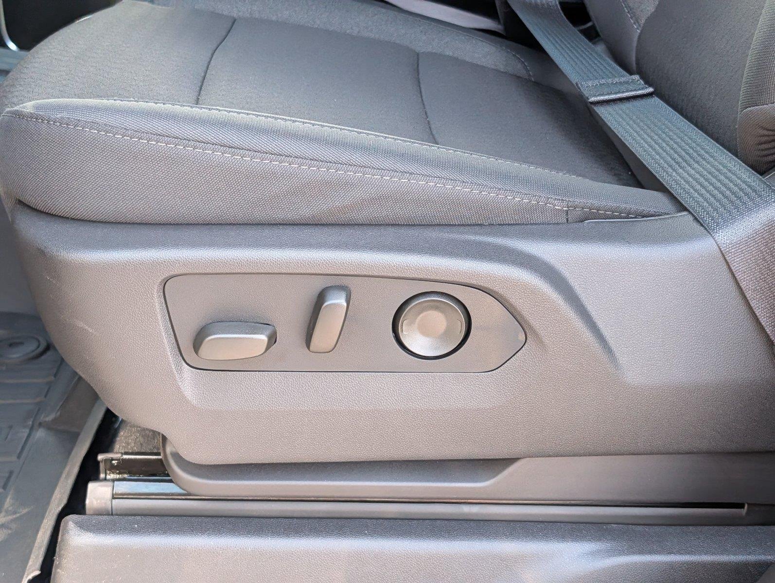 New 2026 Onyx Black GMC Elevation image 12