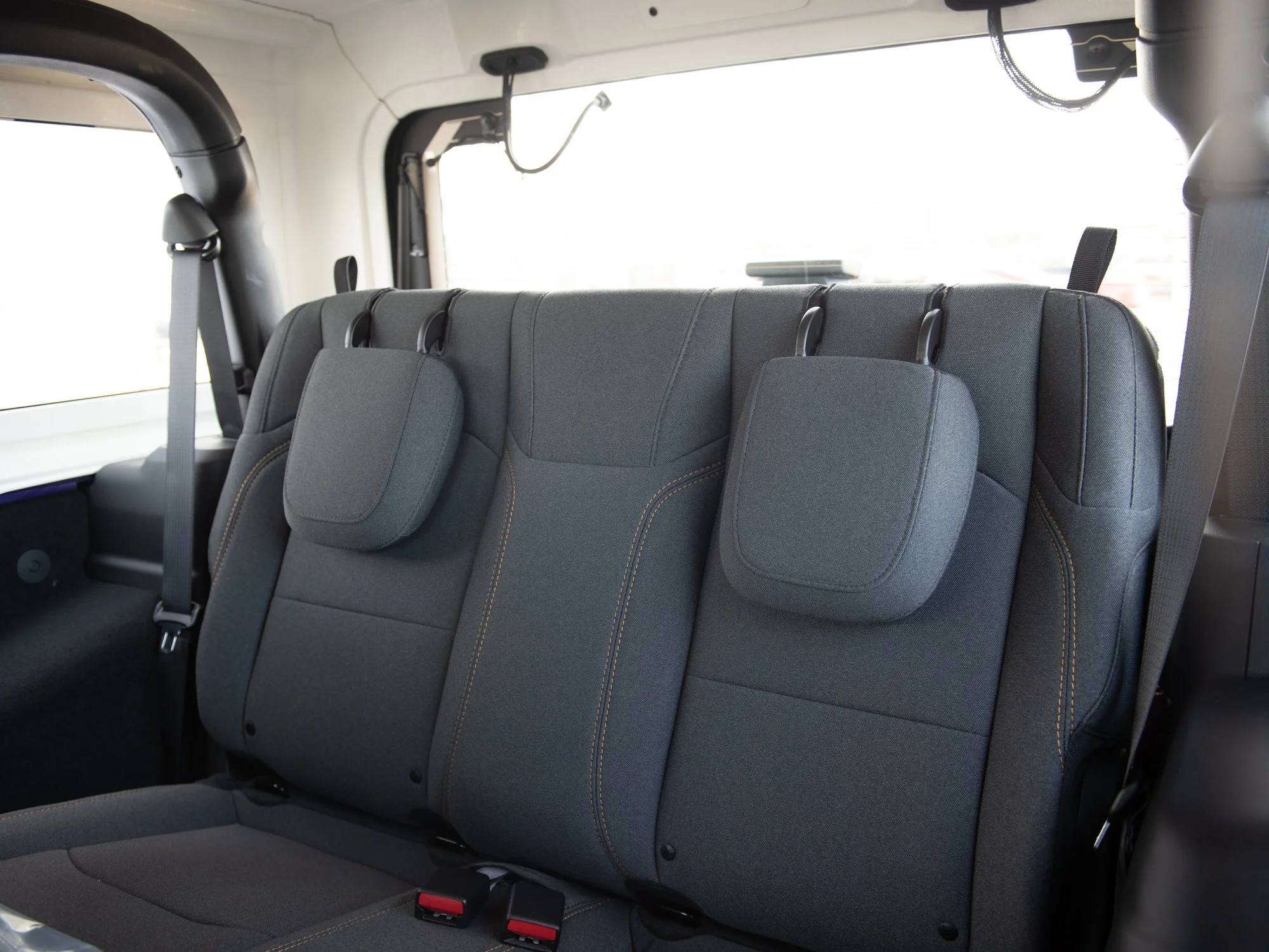 New 2026 reign Jeep Sport* image 13
