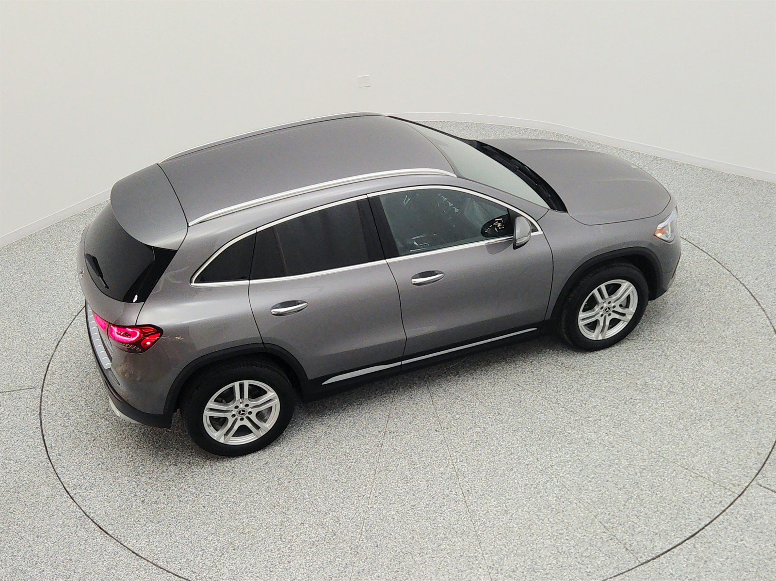 Used 2023 Mountain Grey Metallic Mercedes-Benz GLA 250 SUV image 26