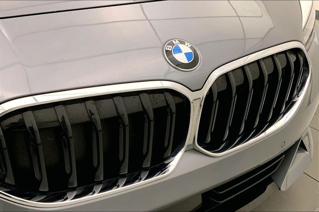 Certified Used 2023 Skyscraper Grey Metallic BMW  image 29