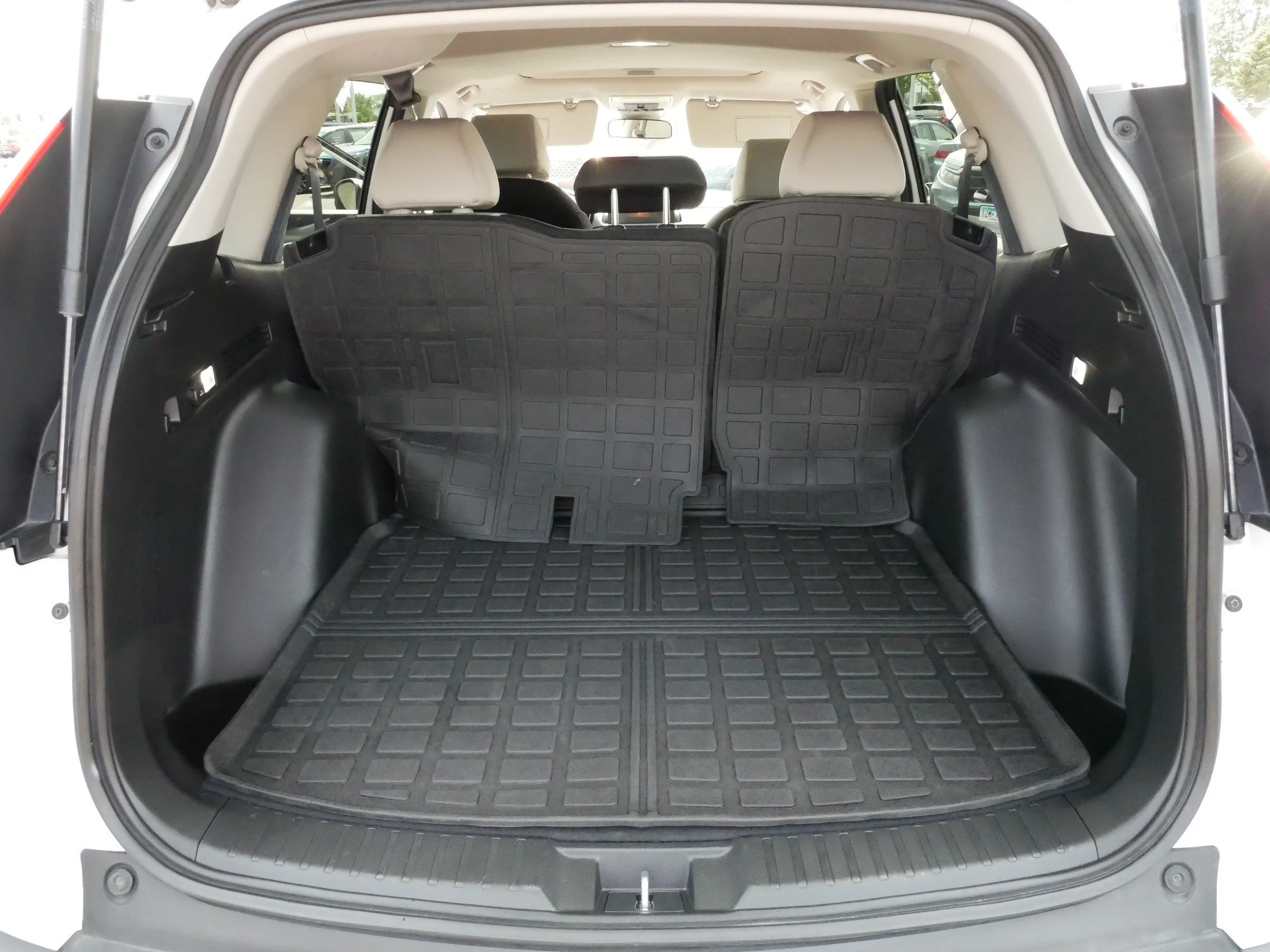 Used 2026 Platinum White Pearl Honda EX image 18