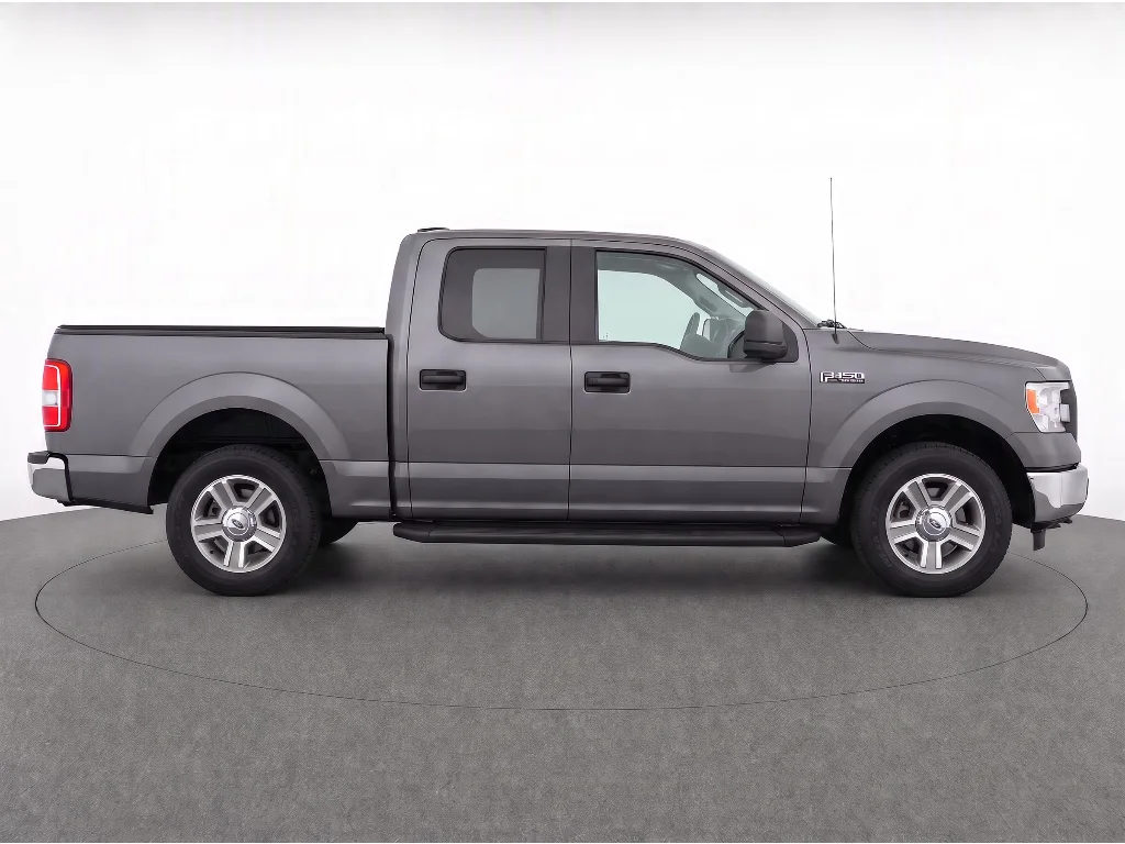 Used 2005 Gray Ford XLT image 5
