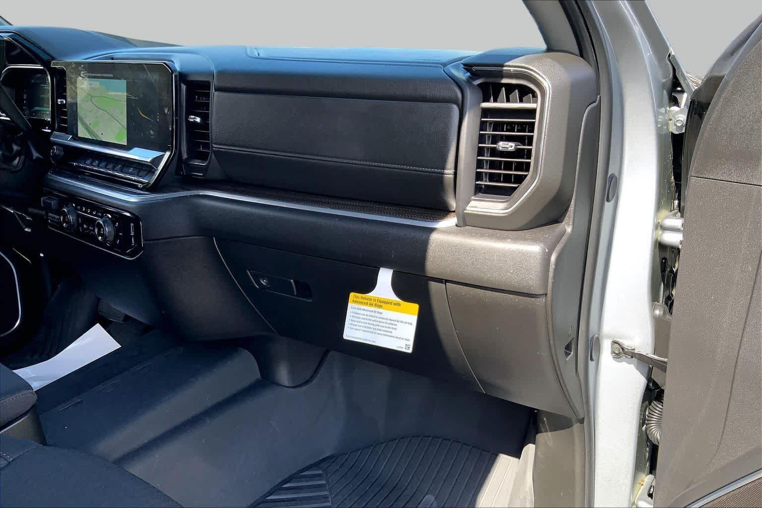 Used 2026 Sterling Gray Metallic Chevrolet LT image 17