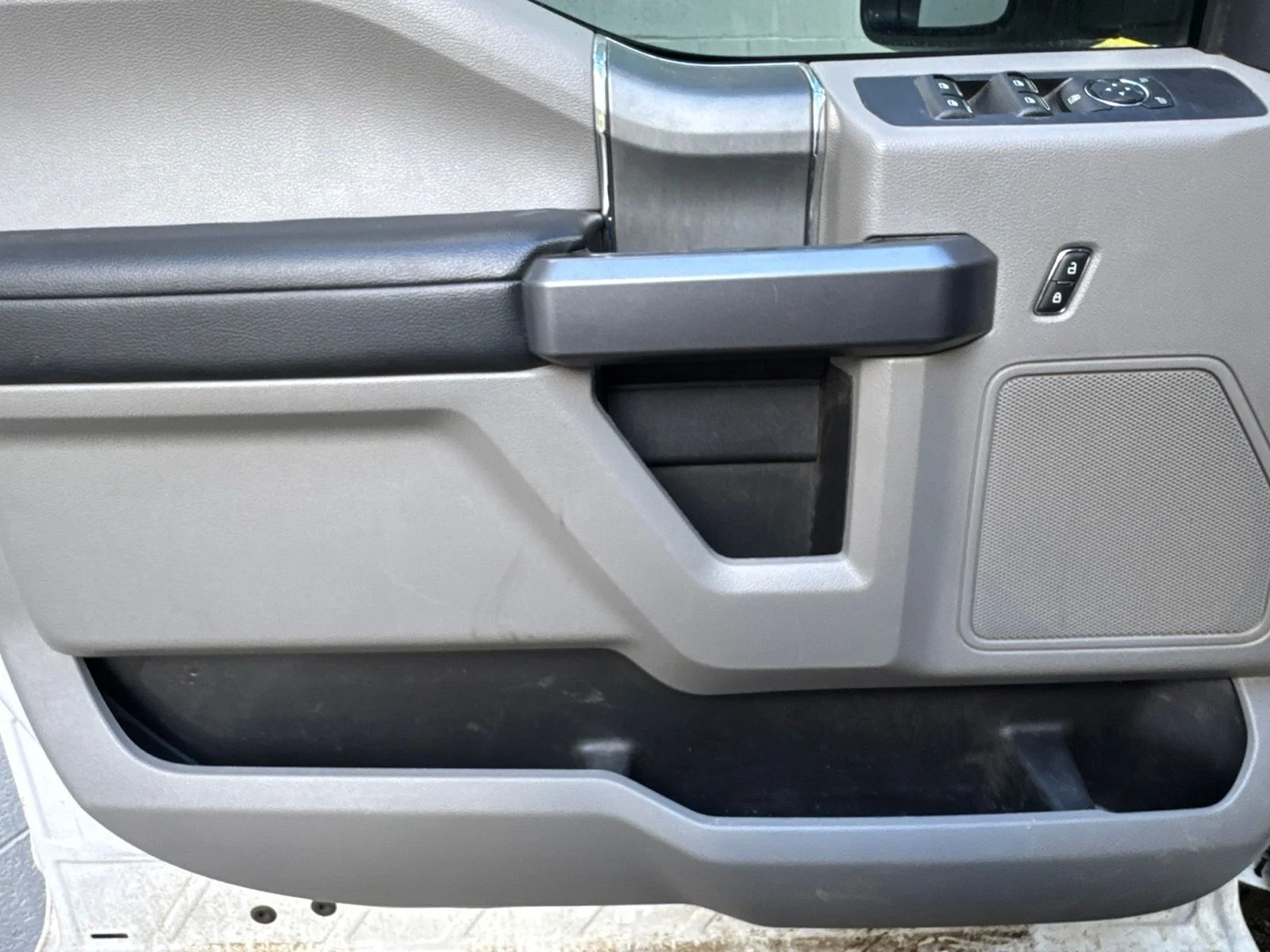Certified Used 2022 White Ford XLT image 22