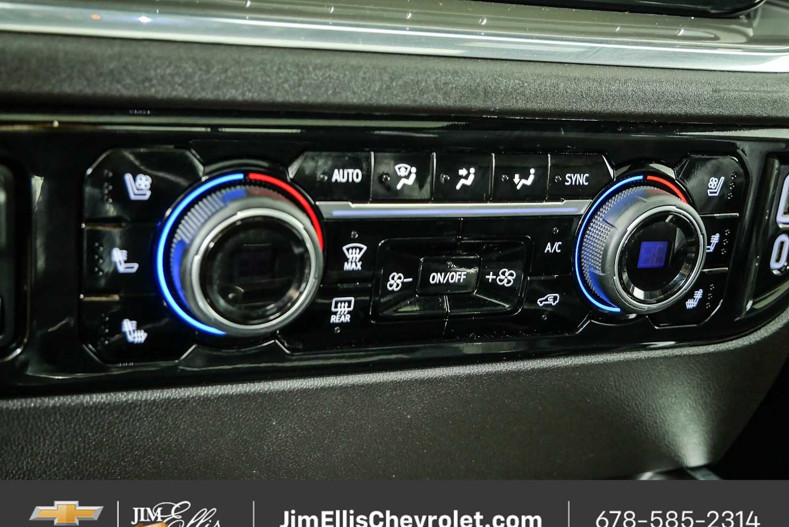 Used 2025 Black Chevrolet High Country image 17