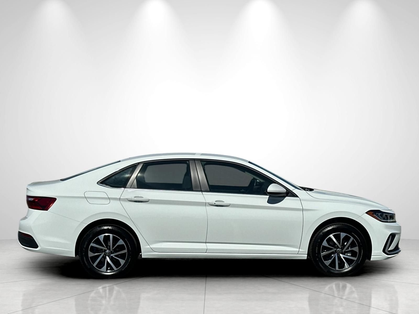 New 2027 Pure White Volkswagen 1.5T S image 6