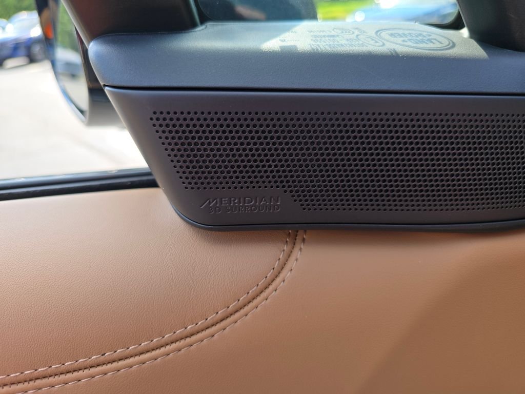 New 2026  Land Rover SE image 21