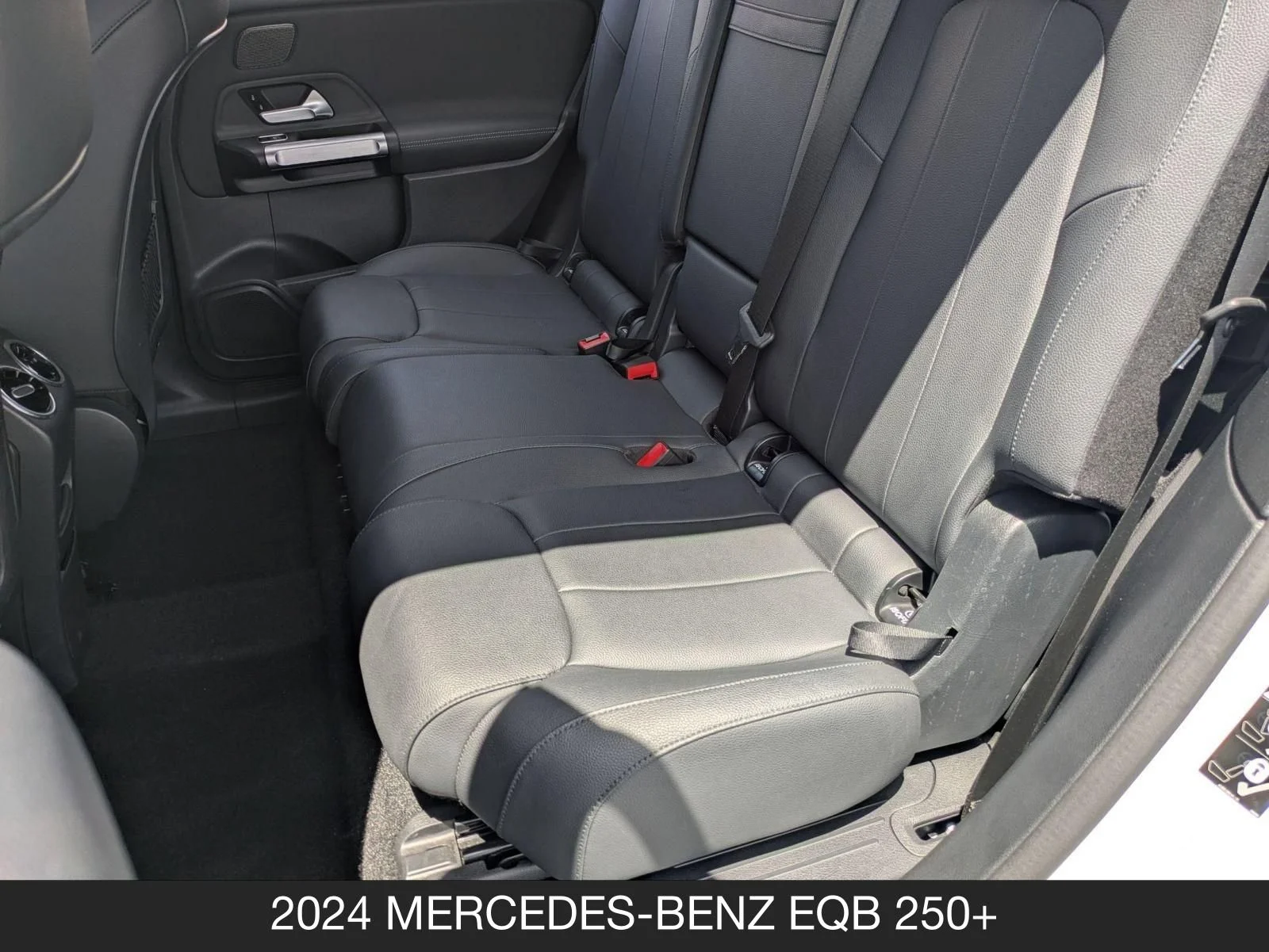 Used 2024 White Mercedes-Benz EQB 250+ image 15